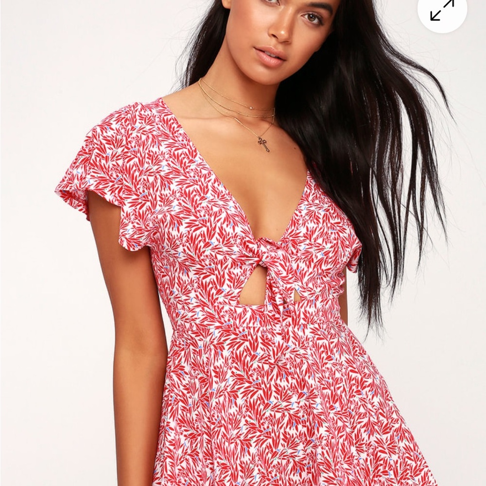 Dondi Red and White Print Tie-Front Short Sleeve Romper - Picture 2 of 4